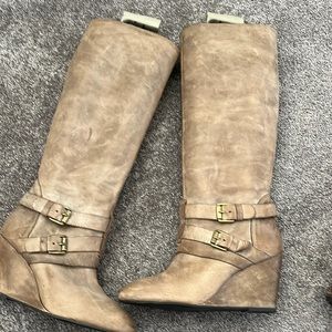 Steve Madden leather Morgen boots gray/stone color
